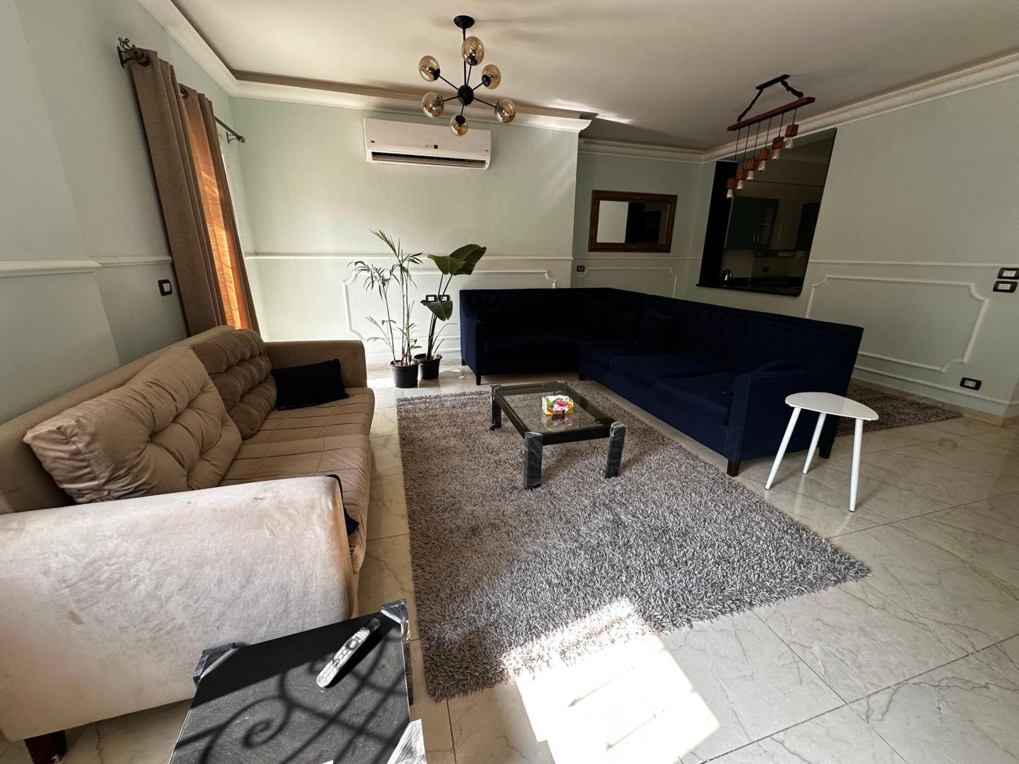 Apartment بالزمالك عل النيل